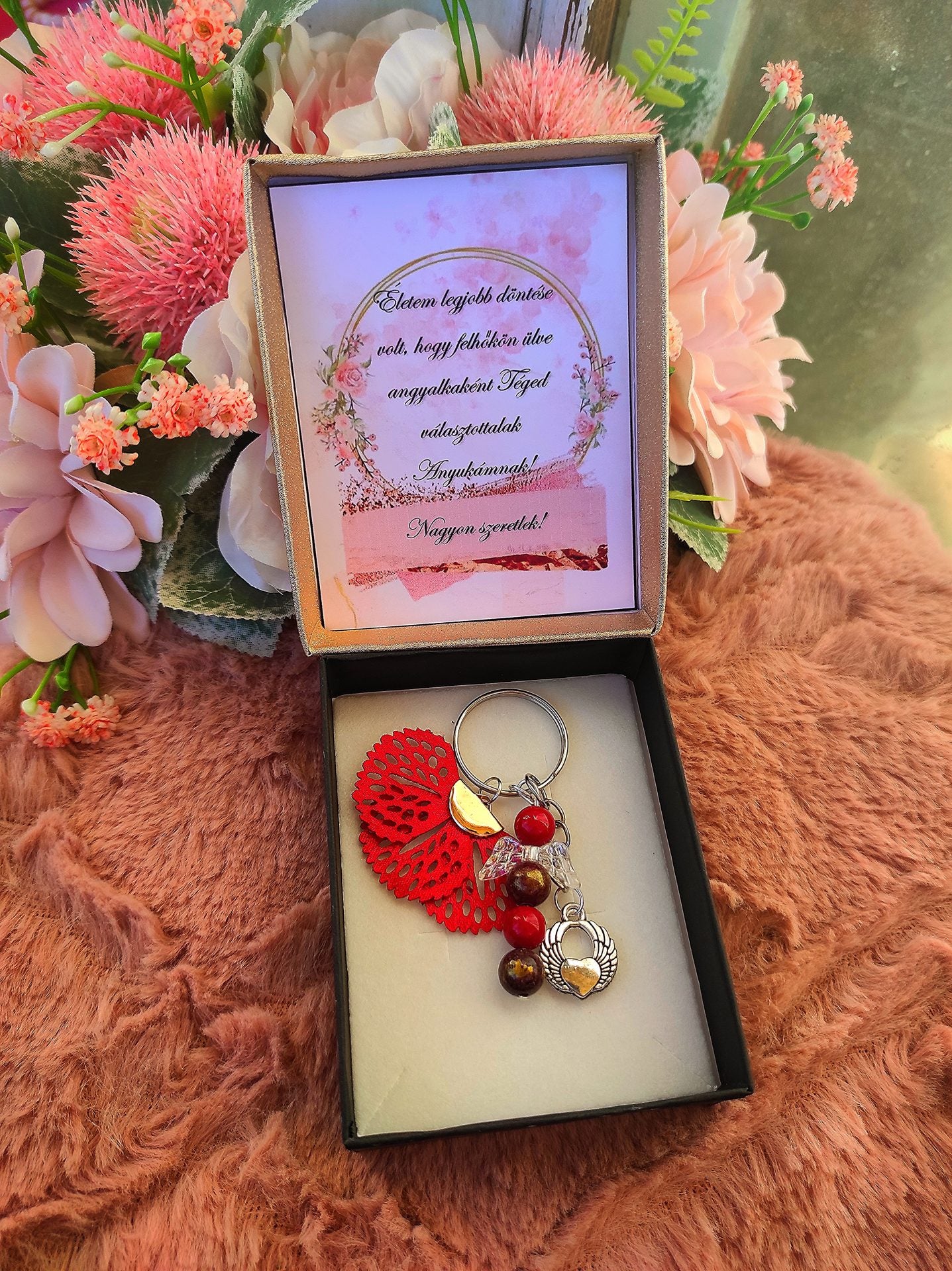 Ajándék anyukának védő kulcstartó